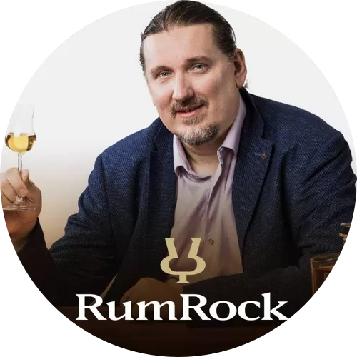 Logo de RumRock