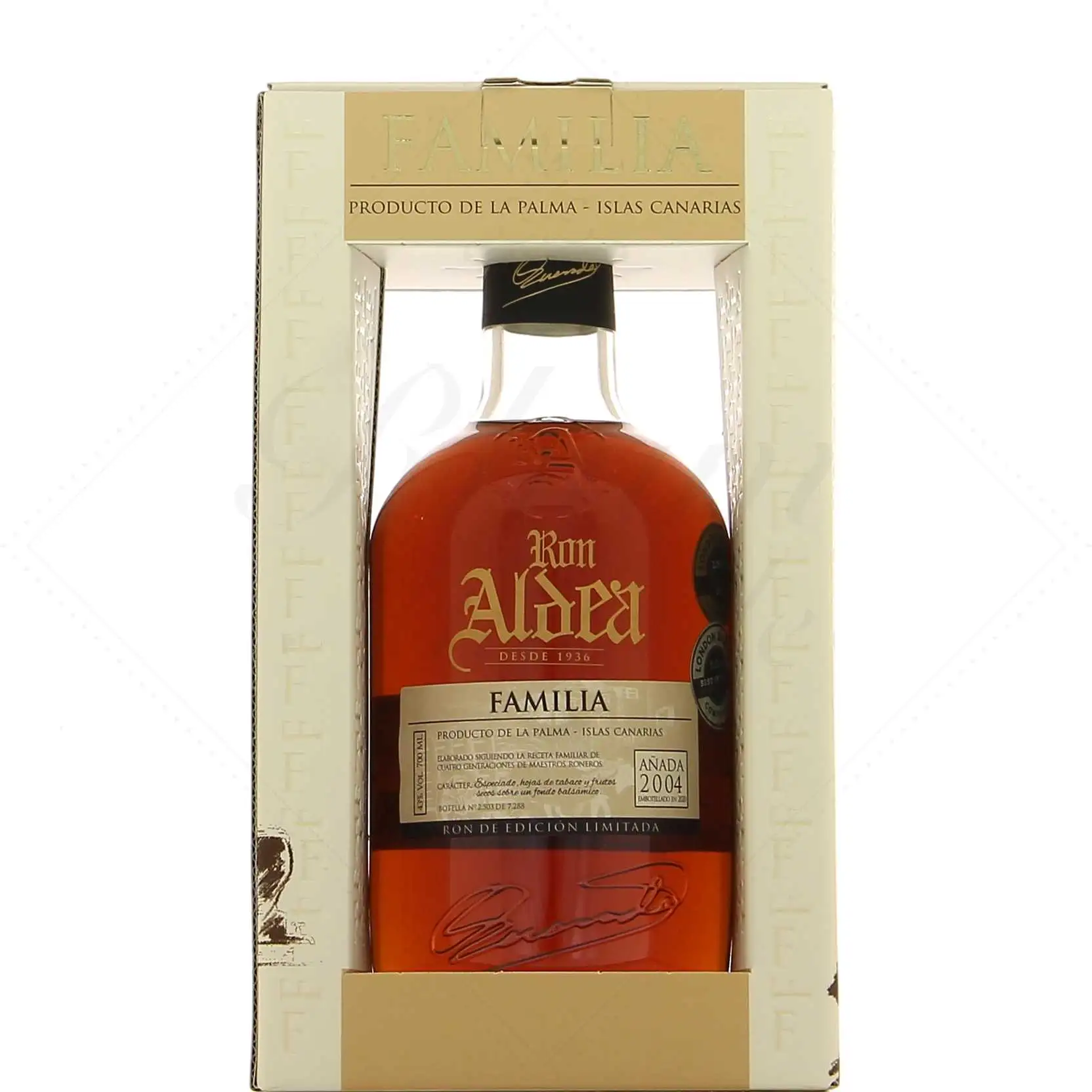 Bottle of Ron Aldea Familia 2004