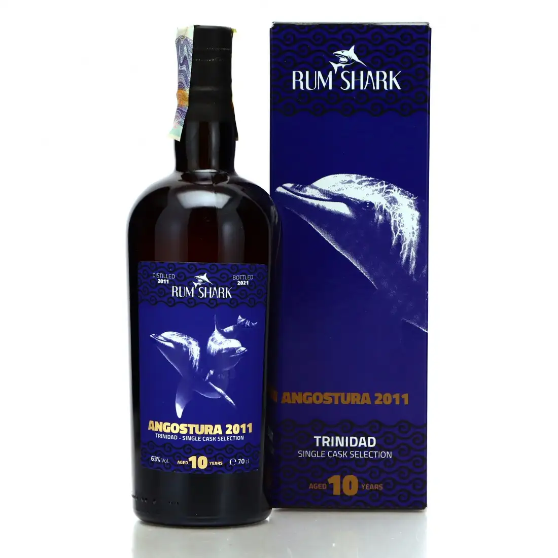 Image haute résolution de Rum Shark T.D.L Angostura 2011