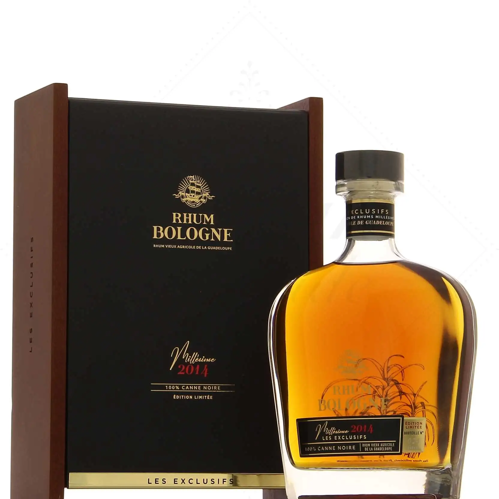 Bottle of Bologne Les Exclusifs - Rhum vieux de Guadeloupe (100% Canne Noire) 2014