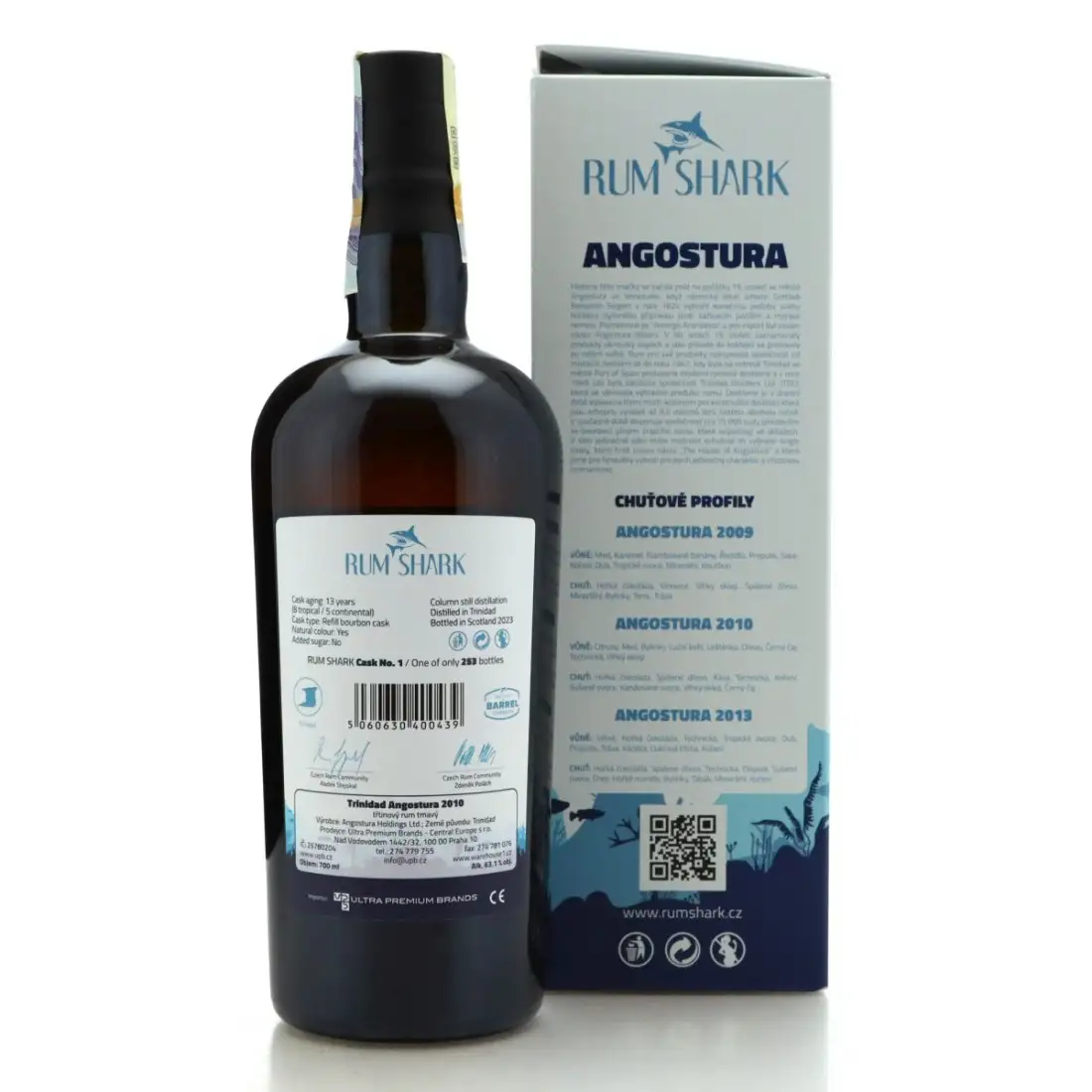 Hochauflösendes Bild von Rum Shark T.D.L Angostura 2010