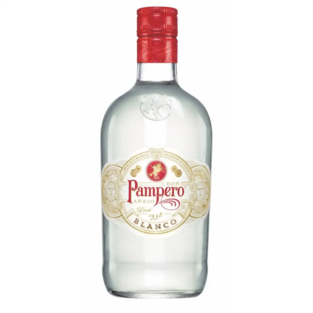 Bottle of Pampero Blanco