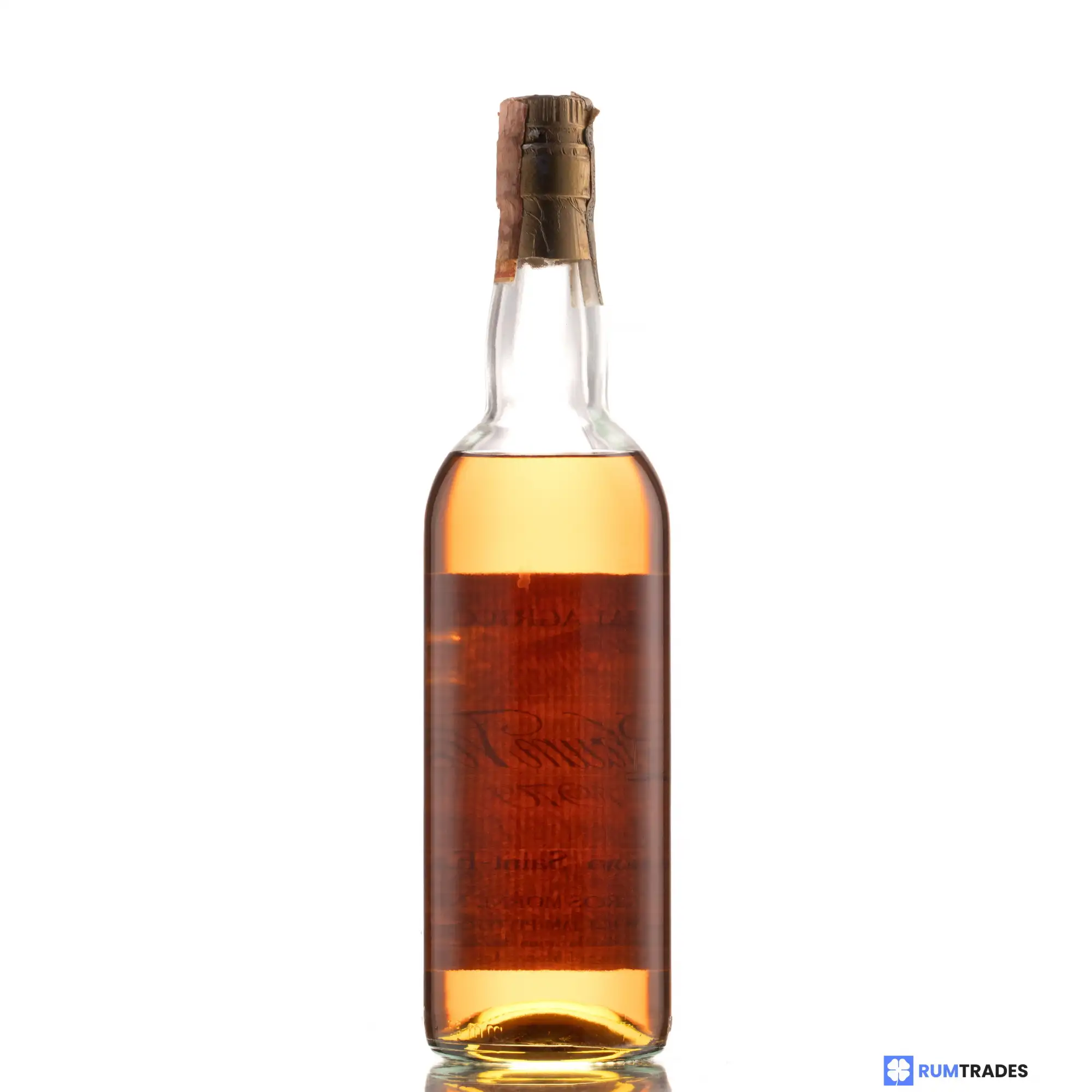 High resolution image of Habitation Saint-Étienne Rhum Agricole Rhum Vieux 1970