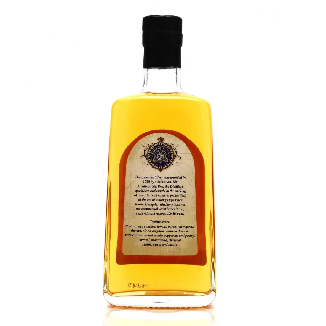 Hochauflösendes Bild von Duncan Taylor Hampden Single Cask Rum LROK 2000