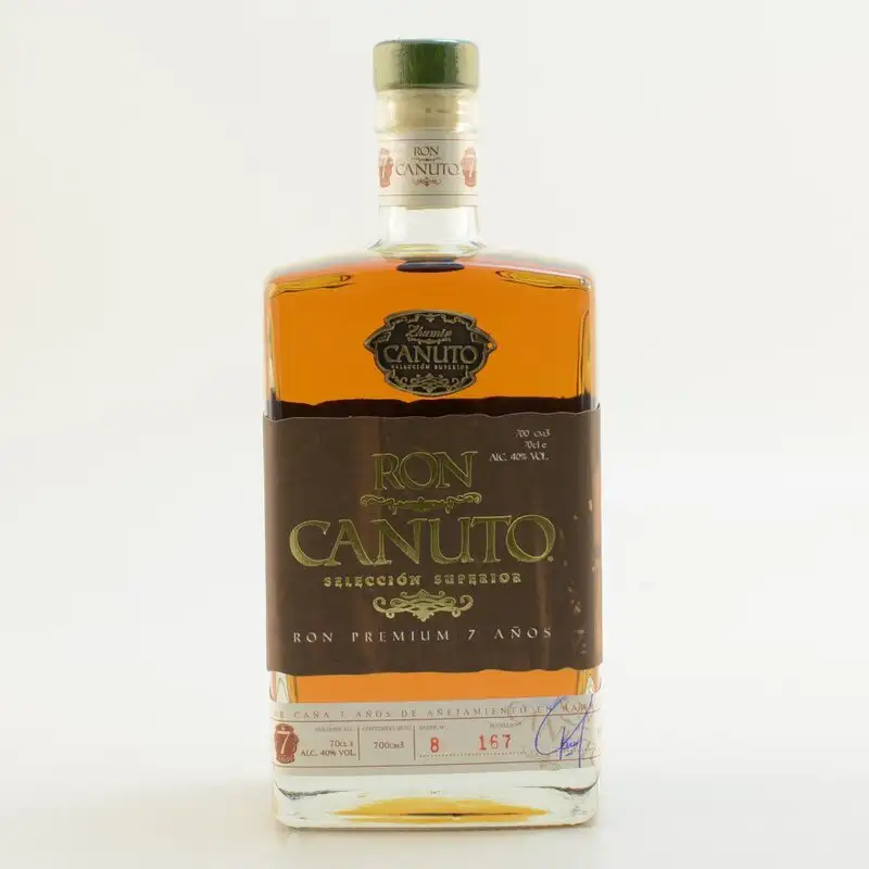 Bottle of Zhumir Ron Canuto Superior Rum