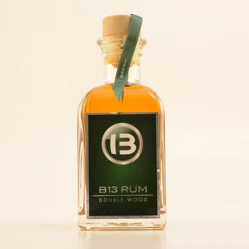 Bottle of Bentley Pipe Company B13 Rum