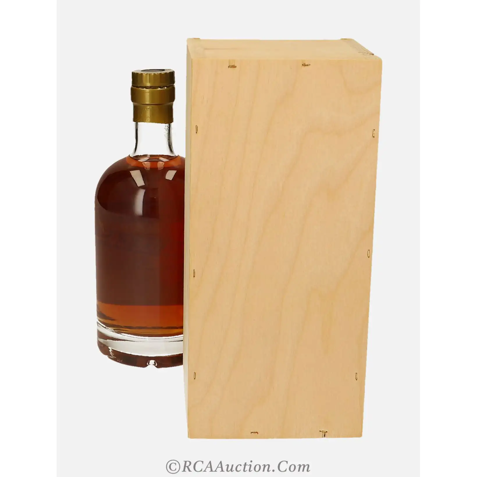 High resolution image of Alambic Le Galion Rare Single Cask Rum 2002