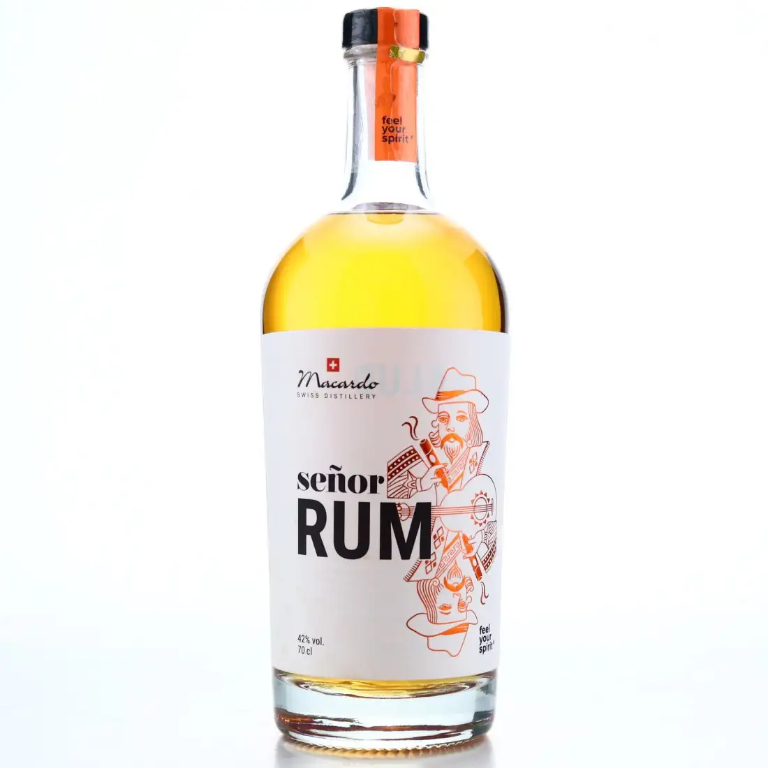 Bottle of Macardo Señor Rum